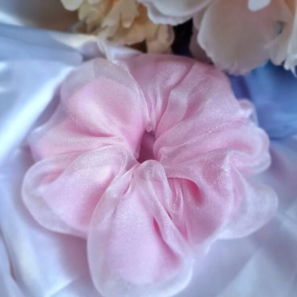 Double-Layer Pink Organza Scrunchie – Elegant and Lightweight Hair Accessory